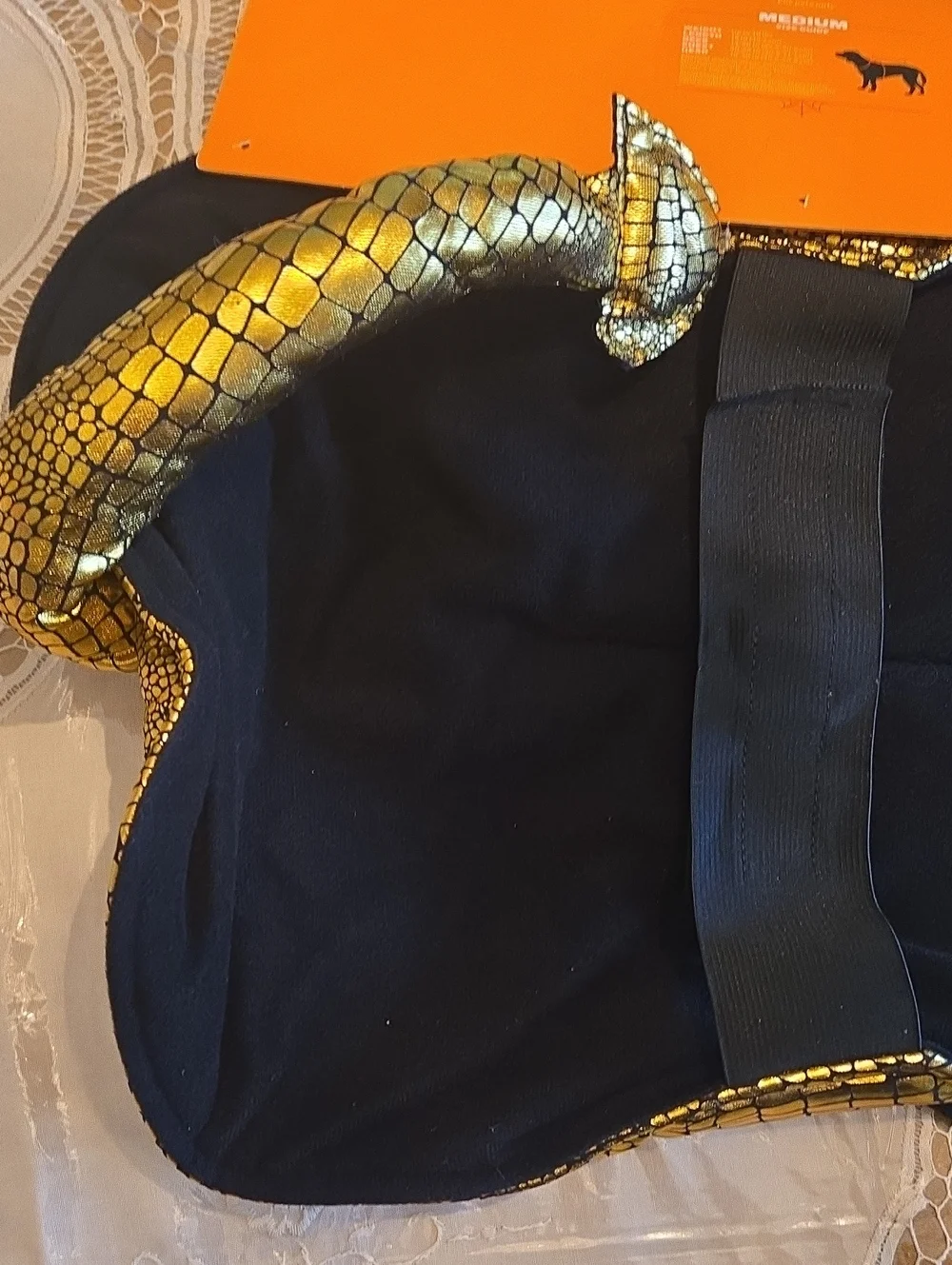 DOG *DRAGON* HALLOWEEN COSTUME - GOLD METALLIC - FITS UP T0 40 LBS - NEW